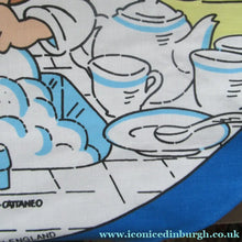 Load image into Gallery viewer, VINTAGE 1990s Cotton Tea Towel or Bar Cloth. Circular TETLEYS TEA Advertising Cloth
