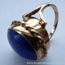 Load image into Gallery viewer, Vintage 9ct gold ring with lapis lazuli Stone
