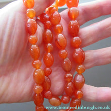 Load image into Gallery viewer, Vintage Carnelian Agate Amber Coloured Beads Necklace. Length: 23 inches
