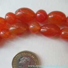 Load image into Gallery viewer, Vintage Carnelian Agate Amber Coloured Beads Necklace. Length: 23 inches
