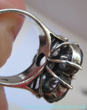 Load image into Gallery viewer, Vintage 925 Solid Silver Ring Flower Head with Amethyst Crystals UK Size O
