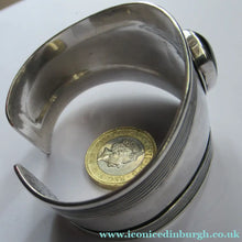 Load image into Gallery viewer, Vintage 925 Silver Cuff Bracelet with Onyx Cabochon Mexican
