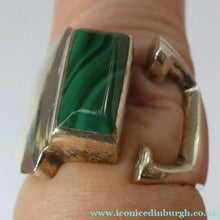Load image into Gallery viewer, Vintage Unusual Shape MEXICAN SILVER Ring with Inset Oblong Green Malachite Stone
