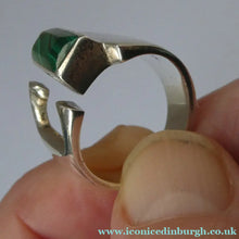 Load image into Gallery viewer, Vintage Unusual Shape MEXICAN SILVER Ring with Inset Oblong Green Malachite Stone
