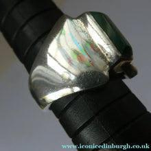 Load image into Gallery viewer, Vintage Unusual Shape MEXICAN SILVER Ring with Inset Oblong Green Malachite Stone
