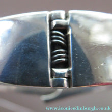 Load image into Gallery viewer, Vintage Mexican Taxco 925 Sterling Silver Bracelet Bangle with Coloured Agate Stones 
