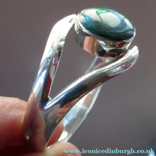 Load image into Gallery viewer, Vintage Mexican Taxco 925 Sterling Silver Bracelet or Hinged Bangle
