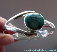 Load image into Gallery viewer, Vintage Mexican Taxco 925 Sterling Silver Bracelet or Hinged Bangle
