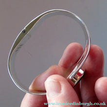 Load image into Gallery viewer, Vintage Mexican Taxco 925 Sterling Silver Bracelet or Hinged Bangle
