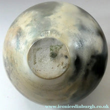 Load image into Gallery viewer, Vintage NEW ZEALAND Studio Pottery Pot by Steve James of Ashburton
