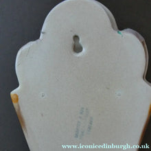 Load image into Gallery viewer, Shorter and Son Art Deco Ceramic Shell Wall Pocket
