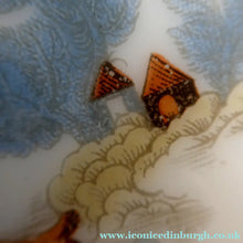 Load image into Gallery viewer, Vintage SINGLE Glass Shade. Opaque White Glass with Transfer Printed WILLOW PATTERN Design
