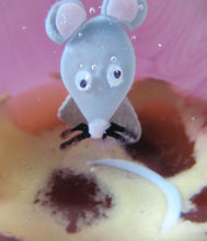 Load image into Gallery viewer, Early Caithness Glass Paperweight Little Mouse
