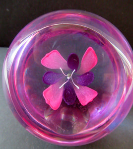 Margot Thompson Pot Pourri Scottish Caithness Glass Paperweight 1990