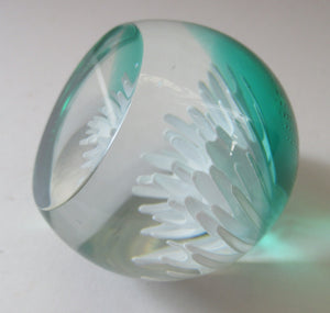 Scottish Paperweight Caithness Glass White Aster 1999
