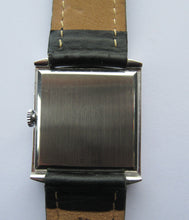 Load image into Gallery viewer, Vintage Square Face Milus Manual Wind Wrist Watch 1970s
