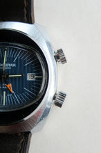 Load image into Gallery viewer, 1970s Vintage Space Age Memostar Wristwatch with blue face
