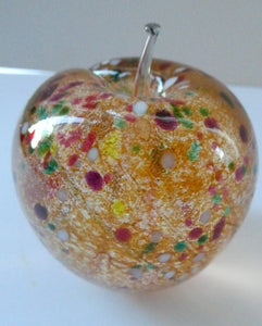 Isle of Wight Vintage Apple Paperweight. Golden Delicious