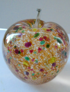 Isle of Wight Vintage Apple Paperweight. Golden Delicious
