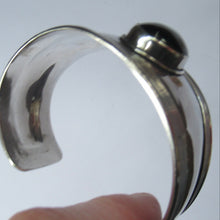 Load image into Gallery viewer, Vintage 925 Silver Cuff Bracelet with Onyx Cabochon Mexican

