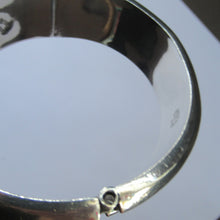 Load image into Gallery viewer, Vintage Mexican Silver Hinged Bracelet Brutalist Design
