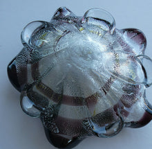 Load image into Gallery viewer, Vintage 1950s BAROVIER AND TOSO Murano Glass Bowl 
