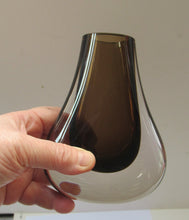 Load image into Gallery viewer, 1960s Geoffrey Baxter Cinnamon Ham Bone Whitefriars Glass Vase
