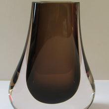 Load image into Gallery viewer, 1960s Geoffrey Baxter Cinnamon Ham Bone Whitefriars Glass Vase
