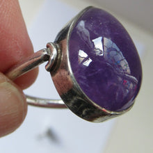 Load image into Gallery viewer, Vintage 925 Solid Silver Ring Flower Head with Amethyst Crystals UK Size O
