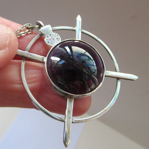 Stylish Vintage 1980s Hallmarked Silver Scottish Pendant with Amethyst Inclusion