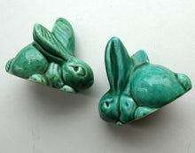 Load image into Gallery viewer, 1930s Pair of Cee Dee Sylvac Kneeling Rabbits
