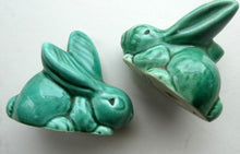Load image into Gallery viewer, 1930s Pair of Cee Dee Sylvac Kneeling Rabbits
