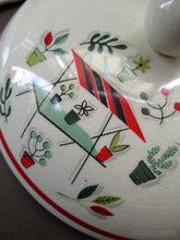 Load image into Gallery viewer, Vintage Garden Design 1950s Crown Ducal Arizona Serving Dish or Tureen
