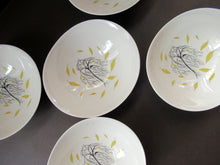 Load image into Gallery viewer, 1950s Johnson Brothers Autumn Leaves Set of Five Oval Bowls
