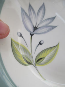 Set of Four Small Crown Ducal Bowls Water Lily Pattern