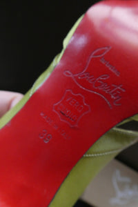 Pre-Loved Louboutin Shoes UK Size 5 1/2 Original Box. As New