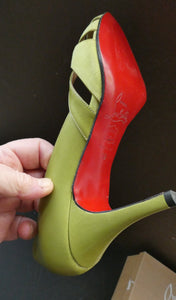 Pre-Loved Louboutin Shoes UK Size 5 1/2 Original Box. As New