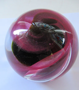 1989 Margot Thomson Caithness Paperweight Momentum 