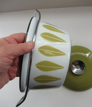 Load image into Gallery viewer, Vintage 1960s Catherineholm Casserole Dish Lotus Pattern
