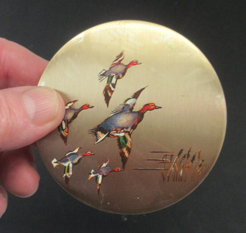 1960s Stratton Gold Tome Flying Ducks Powder Compact