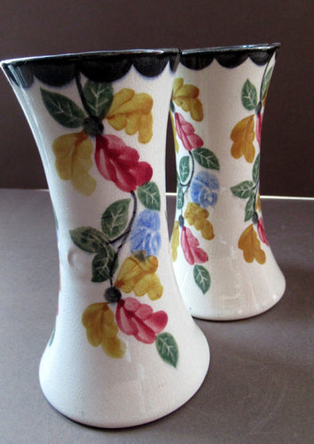 Methven Heron Pottery Kirkcaldy Ceramics Pair of Spongeware Vases
