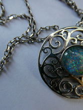 Load image into Gallery viewer, Vintage Scottish Silver Pendant 1989 Edinburgh Hallmark
