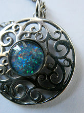 Load image into Gallery viewer, Vintage Scottish Silver Pendant 1989 Edinburgh Hallmark
