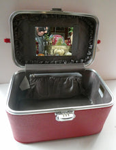 Load image into Gallery viewer, 1960s Vintage Red Antler Vanity Case Make Up Box. Working Combination Lock
