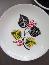 Load image into Gallery viewer, 1950s Wade Red Berries Rosehip Pattern, Trio: Cup, Saucer and Side Plate
