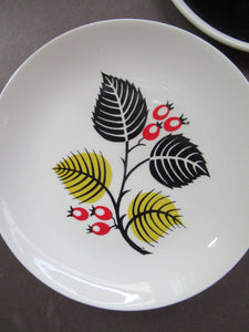 1950s Wade Red Berries Rosehip Pattern, Trio: Cup, Saucer and Side Plate