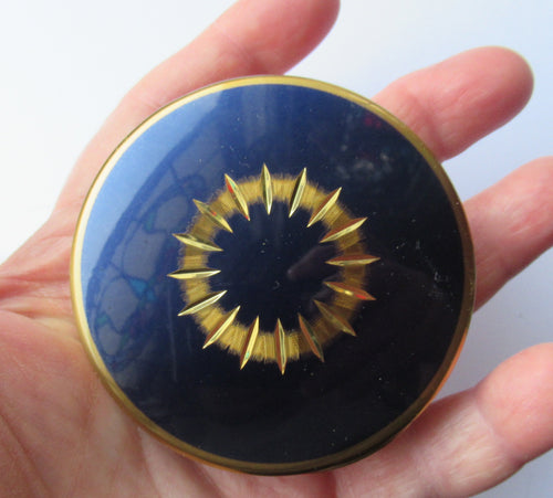 1960s Powder Compact with Incised Gold Abstract Ring Pattern 