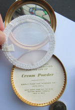 Load image into Gallery viewer, 1960s Powder Compact with Incised Gold Abstract Ring Pattern 
