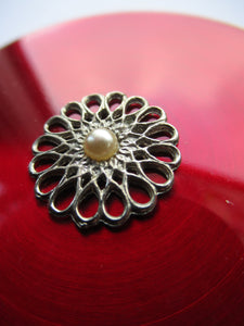 1960s Vintage Powder Compact Margaret Rose Red Enamel
