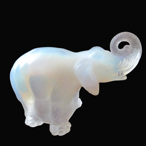  Rare 1930s Oplaescent Jobling Glass Elephant Figurine